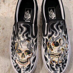 Vans Skull and Flames size 9